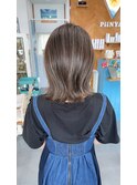 切りっぱなしレイヤー×ベージュハイライト