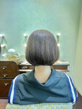 エルサフィロ ヨドヤバシ(el zafiro yodoyabashi) 【el zafiro yodoyabashi】大人女性ほんのり前下がりボブ