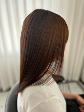 リリー(Rilie) ブリーチなしダブルカラー透明感ブラウン/ストレート