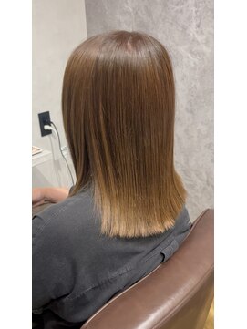 プーパ ヘアーユニ(pupa hair uni) 夏に向けて艶ベージュ