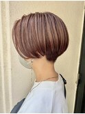 ショートボブ×ピンク