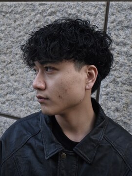 フランクスバーバー アンド ビアークラブ(FRANK'S BARBER and BEER CLUB) MEN’S HAIR/波巻ツイストスパイラル/フェザーパーマ/日比谷