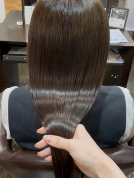 ラリュエル 江曽島店(La Ruelle.) 赤みを抑えたグレージュ