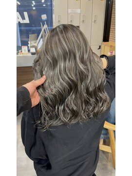 ラフ 難波店(LAFF) バレイヤージュ/シャドウルーツ/ハイライト/レイヤーカット