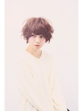 イグレックビス(igrek bis) IGREKBISジグザグバング×ブルージュ×3Dカラー×ミニマムボブ