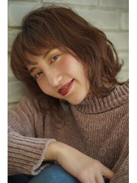 リリア(LILIA.) ウェーブボブ