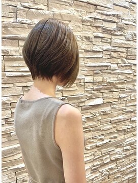 ロカビリー(Rockabilly) Inverted bob#豊川#諏訪町#ブリーチ#髪質改善#白髪ぼかし