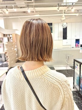 テテ(TETE) ボブ/切りっぱなしボブ/外ハネボブ