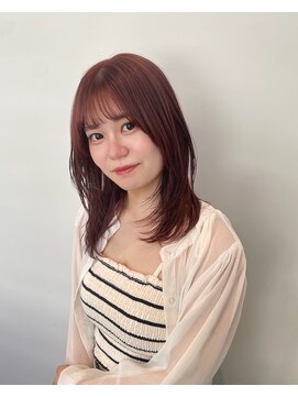 カイラ(KAILA) 暖色カラーピンクカラー顔まわりレイヤーレイヤースタイル