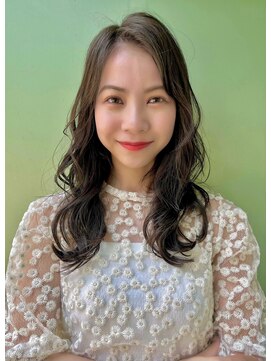 プランツヘアー 大人かわいいミディアムヘア