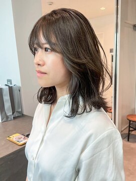 アイティーバイアルバム 八王子店(IT by ALBUM) 秋色オリーブカラー透明感カラーくすみベージュ小顔_ba532021