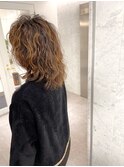 【パーマ】柔らかく揺れるウェーブパーマデザイン