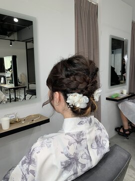 アリーズ シブヤ(ALLYS shibuya) 浴衣に合うアップスタイルアレンジ