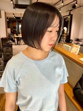 アカラ(acala) ワンレンボブ【20代/30代/イルミナカラー/縮毛矯正/髪質改善】