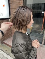 ウル(Ulu)&nbsp;白髪ぼかしバレイヤージュ