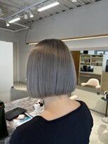 ブリーチ(bleach)&nbsp;ホワイトグレージュ×ボブ