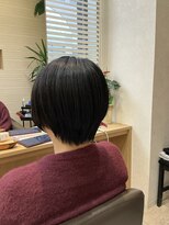 ウイバイファースト(u'i by first)&nbsp;ブラックカラースタイルのショートボブ