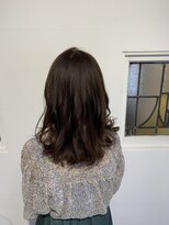 パティオンツー(PATIONN2)&nbsp;セミロングナチュラルマットブラウンカラー巻き髪スタイル表参道