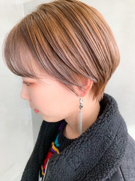 テトヘアー(teto hair) ベージュ、マッシュショート、ブリーチオンカラー