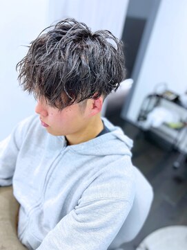 ネオン(neon) 前下がりツイスパ