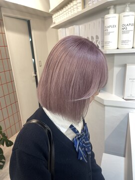 ペレ 渋谷(PELE) 黒髪/グレーベージュ/レイヤーロング/前髪パーマ/渋谷