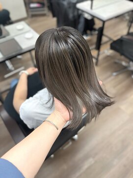 ヴィフ 大船(VIF) バレイヤージュケアブリーチダブルカラー白髪ぼかし脱白髪染め