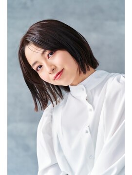 エレノア 新宿新南口(Eleanor) セット簡単でオシャレに！パツっとストレートボブ☆ [新宿駅]