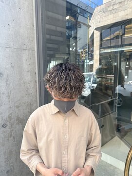 ヘアサロン アウラ(hair salon aura) 波巻きハイライト