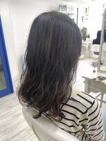 アルターシェリー(aL-ter che'rie)&nbsp;コテ巻き風パーマ/カール/セミディ/シアカラー/姫カット　新籾