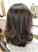 毛先ワンカールミディー
