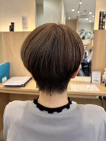 ウイバイファースト(u'i by first)&nbsp;丸みのあるショートボブスタイル