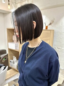 エン バイ ユアーズヘア 銀座店(eN° by youres hair) 前下がりボブ 切りっぱなしボブ 髪質改善縮毛矯正 黒髪ボブ