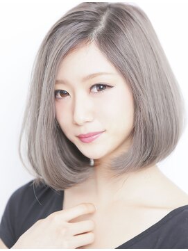 デイズ(days) 小顔前下がりボブ☆ブリーチグレージュ透明感カラーフレンチボブ