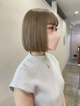 インビテーション 名古屋(invitation) ブリーチカラー、オリーブベージュ、ミニボブ