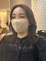 ベージュハイライトくびれミディ