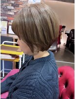 アクティフ(actif)&nbsp;30代40代50代60代◎脱白髪染めハイライトショートボブ名古屋