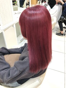美容室 夢追い人 艶々レッドカラー