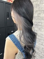 ワンズリー 本厚木店(ONE's ly) コントラストばっちりインナーカラー!