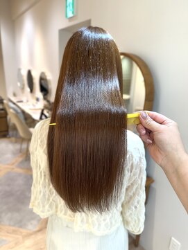 アンド ラ ブランシュ(&.La Blanche) オレンジブラウン/レイヤーカット/夏のヘアアレンジ/髪質改善