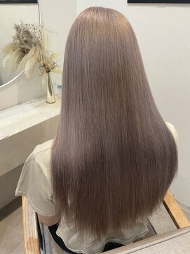 ラビス クローバー(Lovis clover) 魅力倍増カール/セミディ/シアーカラー/ショートヘア/姫カット