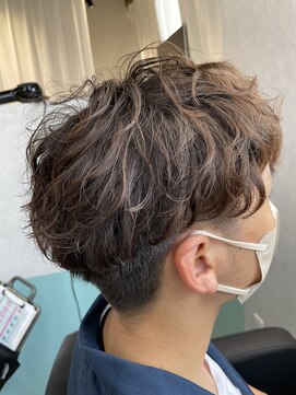 ニカ(NIKA) ゆるふわパーマ