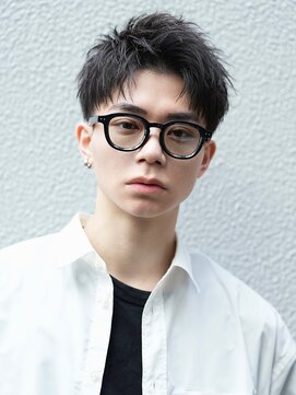 リップス レイ ギンザ(LIPPS Ray GINZA) 刈り上げツーブロック黒縁メガネ　短髪ショート