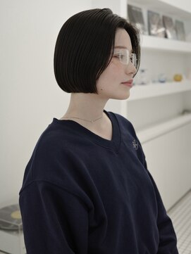 ノーヴァン デフォーム(NOVAN DEFORM) ワンレンのミニボブ