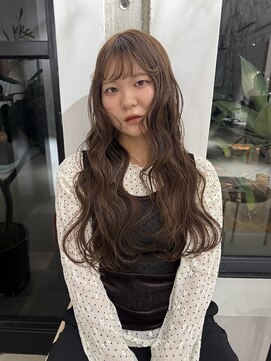 ニュア(neua) ベージュカラー/奈良/橿原神宮前