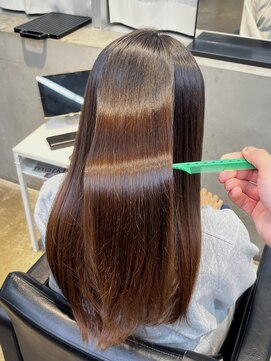 エニイ(ANY) 梅雨前のイメチェンに美髪矯正