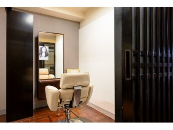 ヘアーアンドリラクゼーション 結(HAIR&RELAXATION)の写真/【平安通/完全個室/駐車場あり】周囲を気にせず過ごせる♪お子様と一緒に通えるサロンで癒やしの時間を◎