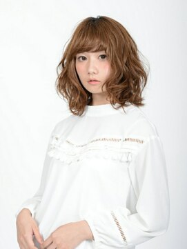 アース オーセンティック 新浦安店(EARTH Authentic) ひし形シルエットの愛されミディ【EARTH新浦安店】