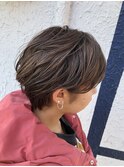ウェット束感でこなれたショート