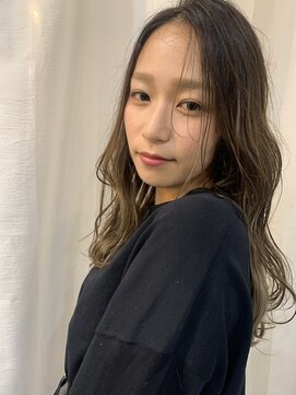 スイート ヘアデザイン(Suite HAIR DESIGN) ゆる巻ウェーブ ハイライト ベージュカラー