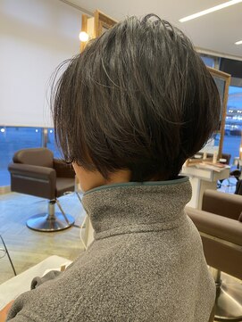 コワファースト 大分(COIFF1RST) スッキリ前下がりボブ